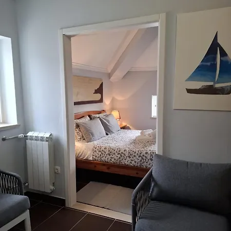 Verissimo נאזרה